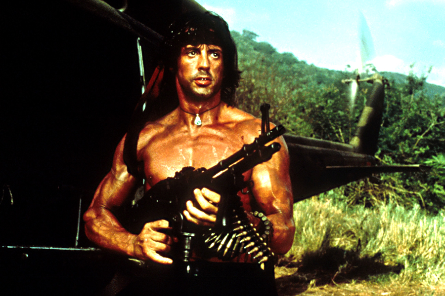 Dacă nu-i putem bate în lumea reală, măcar să-i batem în film. Americanii îl trimit pe Rambo