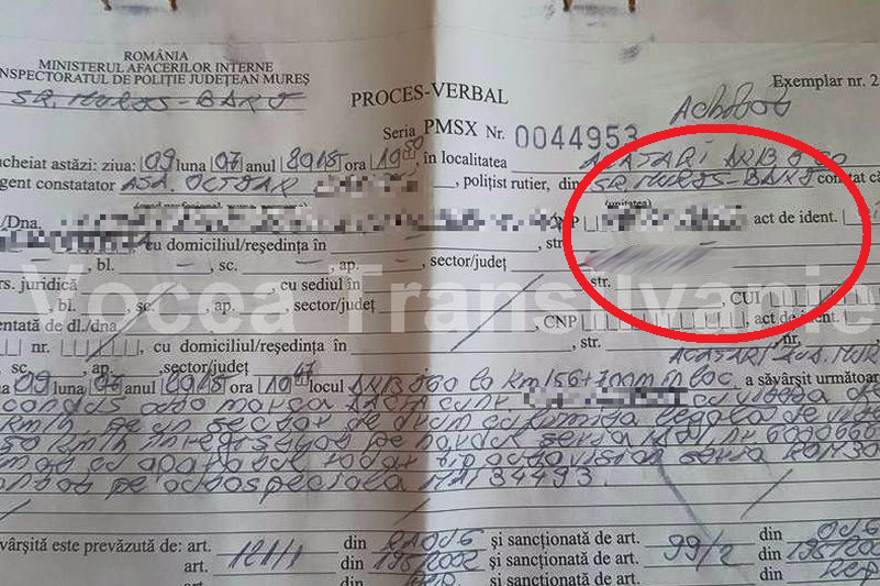 Un polițist din Mureș a oprit un șofer care depășise viteza legală Surpriza a venit abia când a completat procesul verbal: ce a putut să scrie pe foaia de amendă