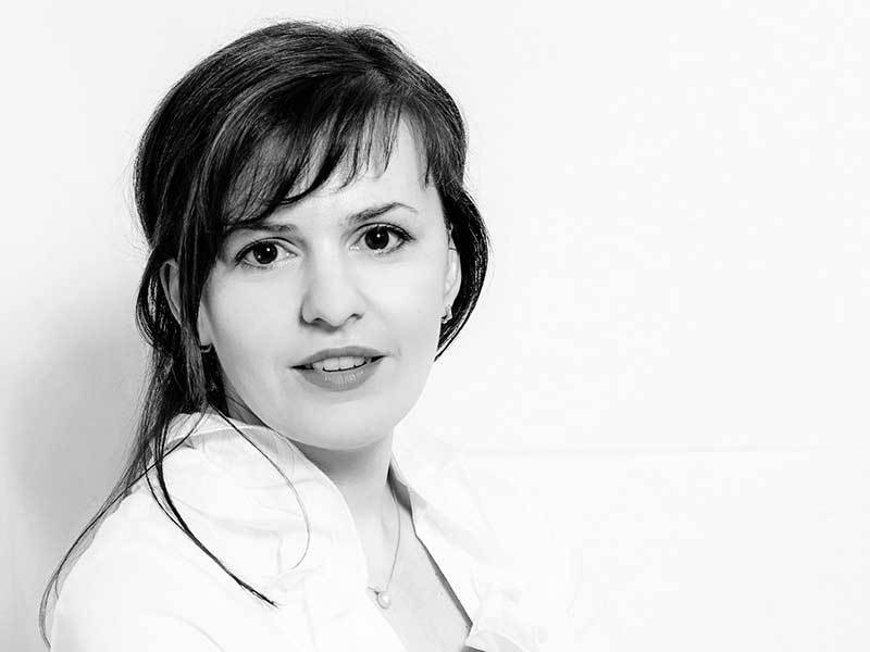 Doi tineri ingineri români de software au pornit un business care a atras mii de clienți din toată lumea