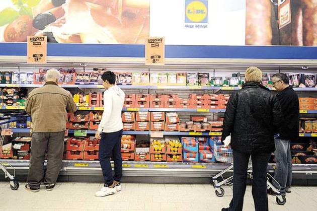 Lidl schimbă politica de prețuri. Ce surpriză vor avea clienții la raft