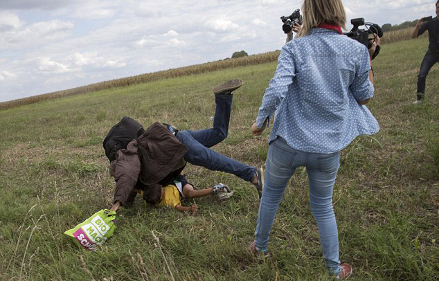 Moment șocant prins de camerele de filmat - VIDEO