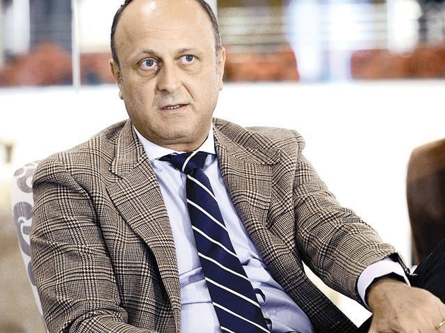 Are afaceri de 120 mil. euro și în câteva săptămâni va deschide un nou outlet în București. „Abia acum începe goana după prețuri”