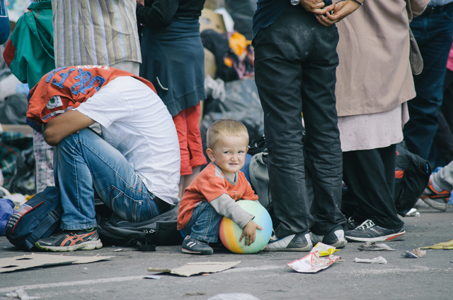 SURPRIZA de proporții de la BCE, care schimbă tot în cazul imigranților: Refugiații sunt șansa Europei la "SINUCIDEREA actuală"