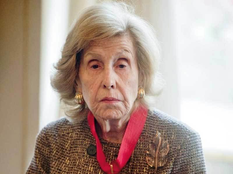 Povestea lui Anne Cox Chambers, doamna de fier a industriei media din Statele Unite
