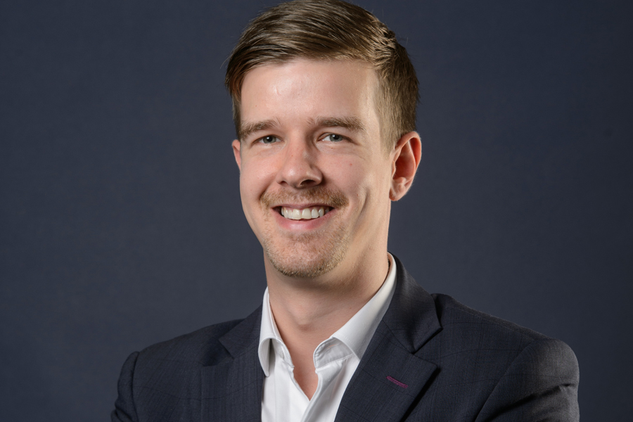 Omul care l-a făcut președinte pe Klaus Iohannis conduce campania prezidențială din Somalia