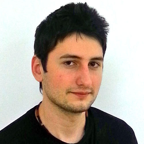 Decizia INCREDIBILĂ luată de cel mai cunoscut HACKER român. A spart Pentagonul, NASA, Google și Armata Britanică!