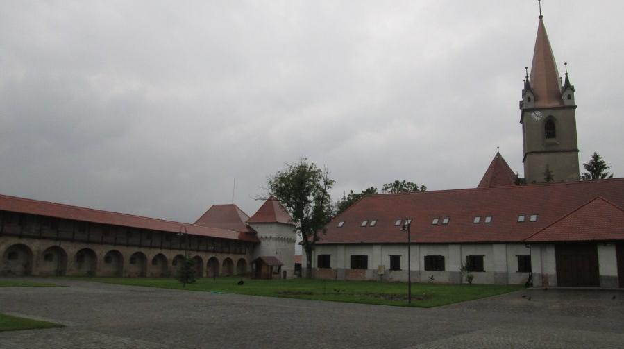 Cetatea Medievală necunoscută din Transilvania care ascunde secrete unice. Reabilitarea ei a costat milioane de euro