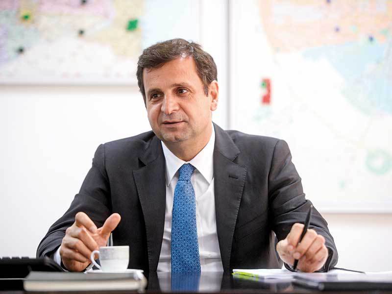 A intrat pe ușa grupului bancar Garanti în urmă cu aproape trei decenii, ca analist financiar, iar acum conduce subsidiara locală