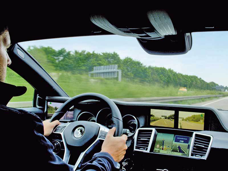 Românii și secretele mașinii autonome
