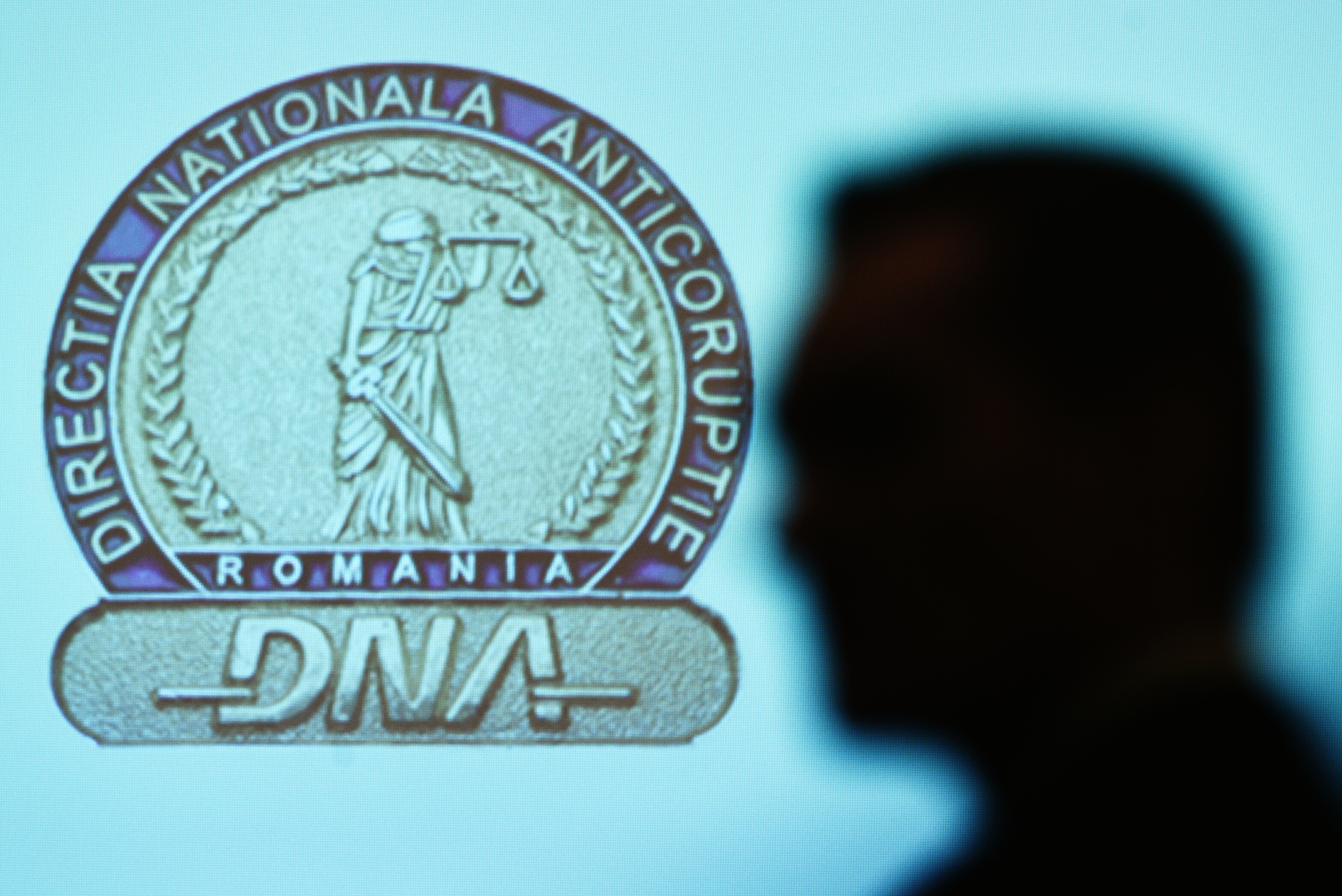 Este ȘTIREA ZILEI. Este incredibil ce a ajuns DNA să facă. Este o premieră în România