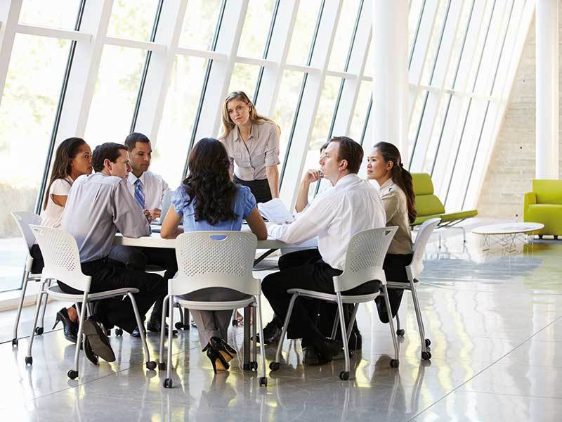 Cote obligatorii, sună cunoscut? De data aceasta, femei în conducerile companiilor europene