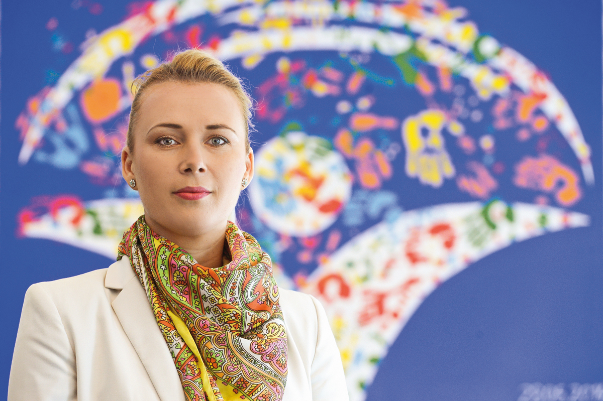 Prima slujbă a fost în industria hotelieră, iar acum deține funcția de Corporate Retention Manager la Medicover