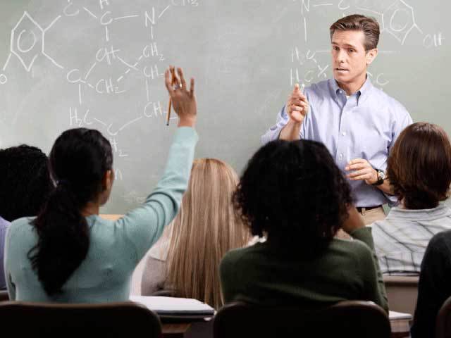 Ei sunt cei mai bine plătiți profesori
