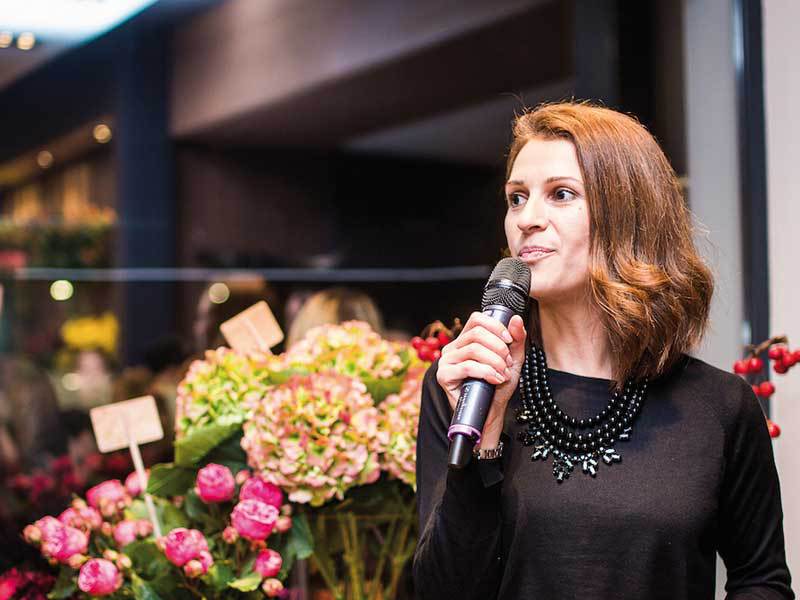 Retaileri consacrați în mediul online mizează acum pe magazine fizice