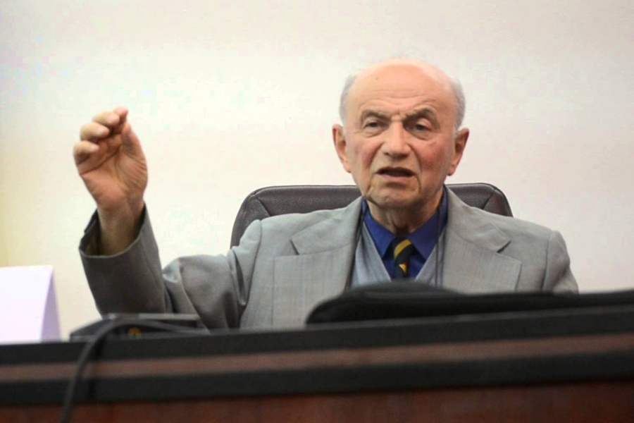 Interviu cu Liviu Beriș, supraviețuitor al Holocaustului: „Încerc să-mi amintesc chipul fruntașului care m-a salvat”