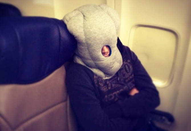 Cele mai bizare lucruri întâlnite de stewardese: un vultur uitat pe scaun, supă la plic cu apă din toaleta avionului și altele - FOTO