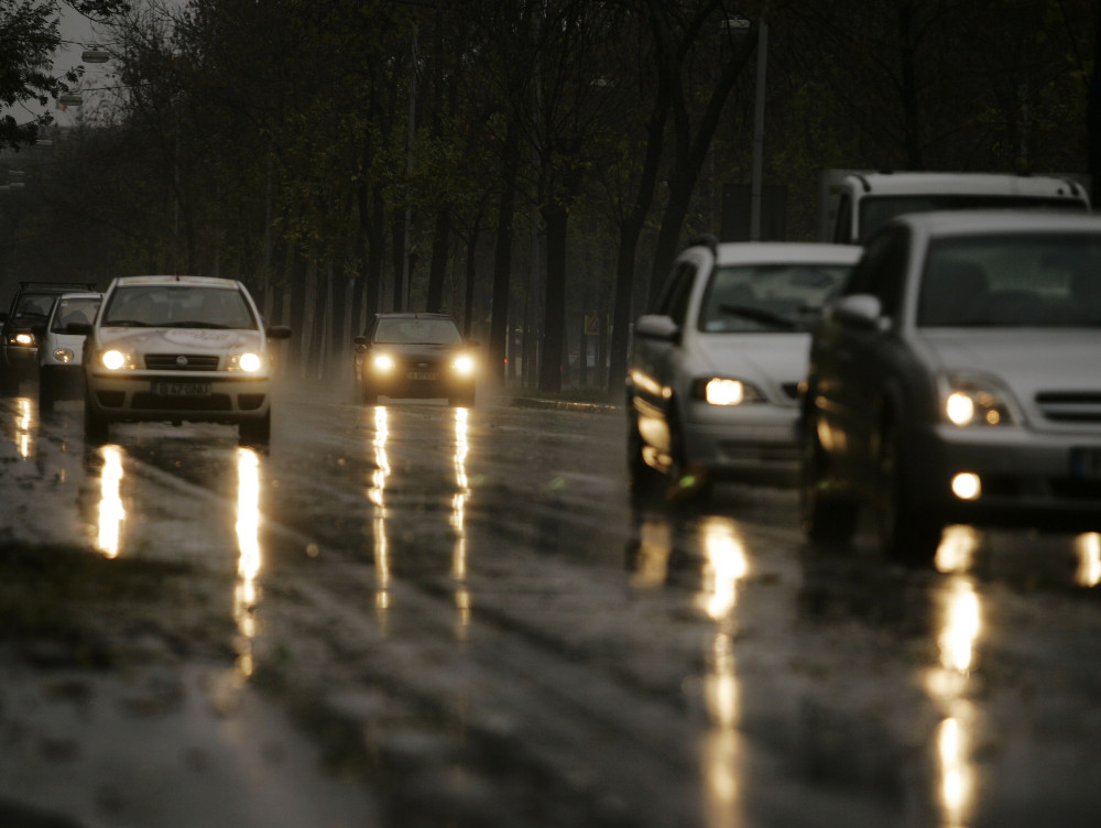 Românii au cumpărat mașini de 3,7 miliarde de euro anul trecut