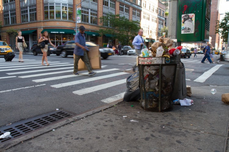 New York-ul vrea să legalizeze urinatul în public