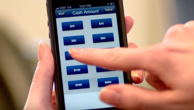ATM-urile din SUA înlocuiesc cardurile cu smartphone-uri. Banii pot fi scoși în 10 secunde