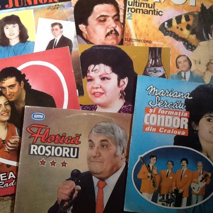 Expoziție cu cele mai urate 100 de coperți de viniluri românești.