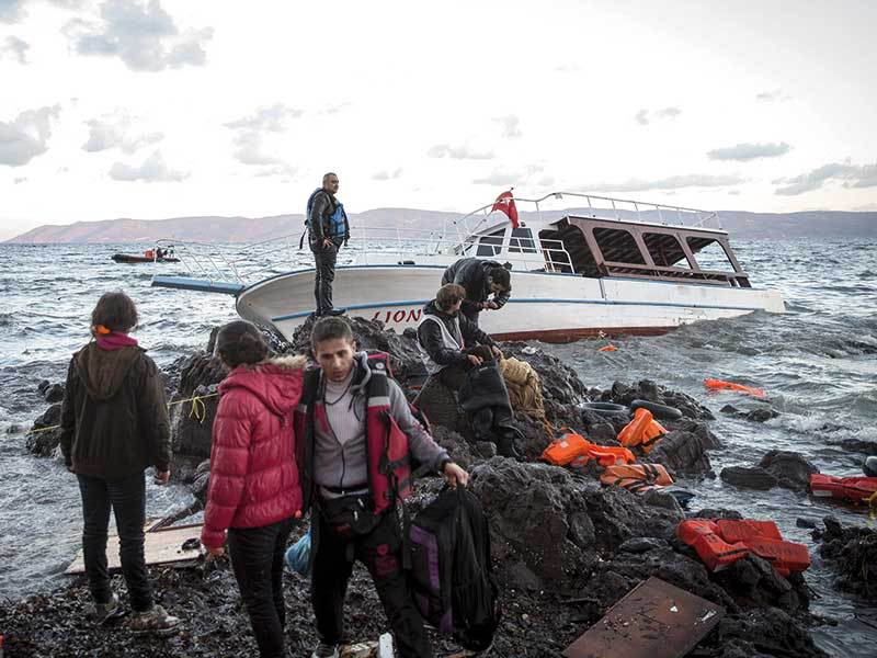 La 7 ani vindeau organe de pește, iar acum fac peste 60 de milioane de euro cazând refugiații