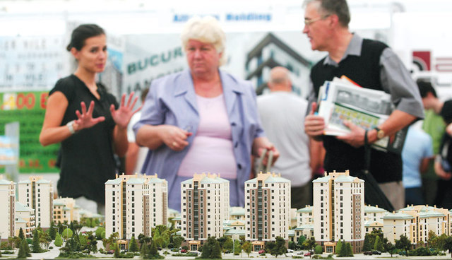 Târgul imobiliar tIMOn la extreme: 21.500 de euro pentru o garsonieră în sectorul 4 sau 1,5 mil. euro pentru o vilă în centrul Bucureștiului