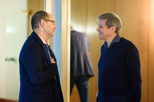 Și director la stat, și expert pe bani europeni: cum a câștigat ministrul „Alumni” Curaj 120.000 de euro din proiecte europene