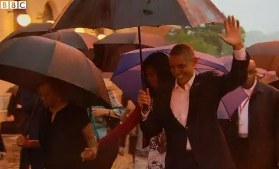 VIZITĂ ISTORICĂ: Barack Obama se află în Cuba, după decenii de ostilitate. Este primul președinte american care pune piciorul în Cuba, după aproape 90 de ani