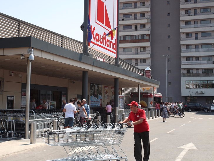Ce salariu câștigă un angajat la Kaufland