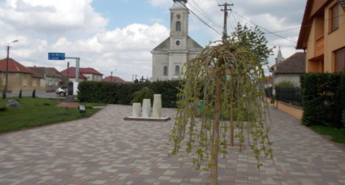 Locul în care școala are lift, există zonă de agrement, pistă de bowling, iar parcul industrial își așteaptă investitorii