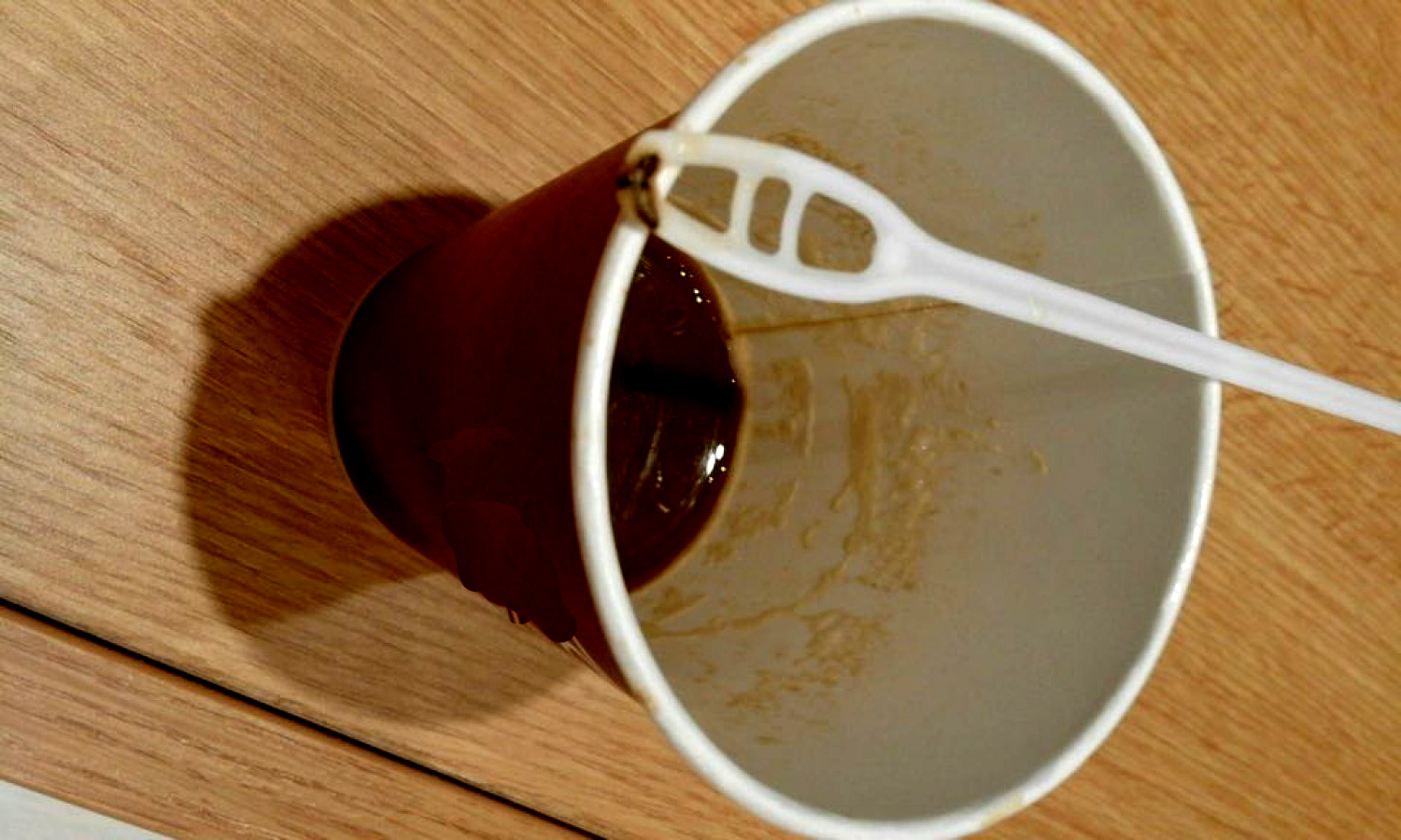 Cafeaua de la automat, otrava cu un 1 leu? Vezi ce conține