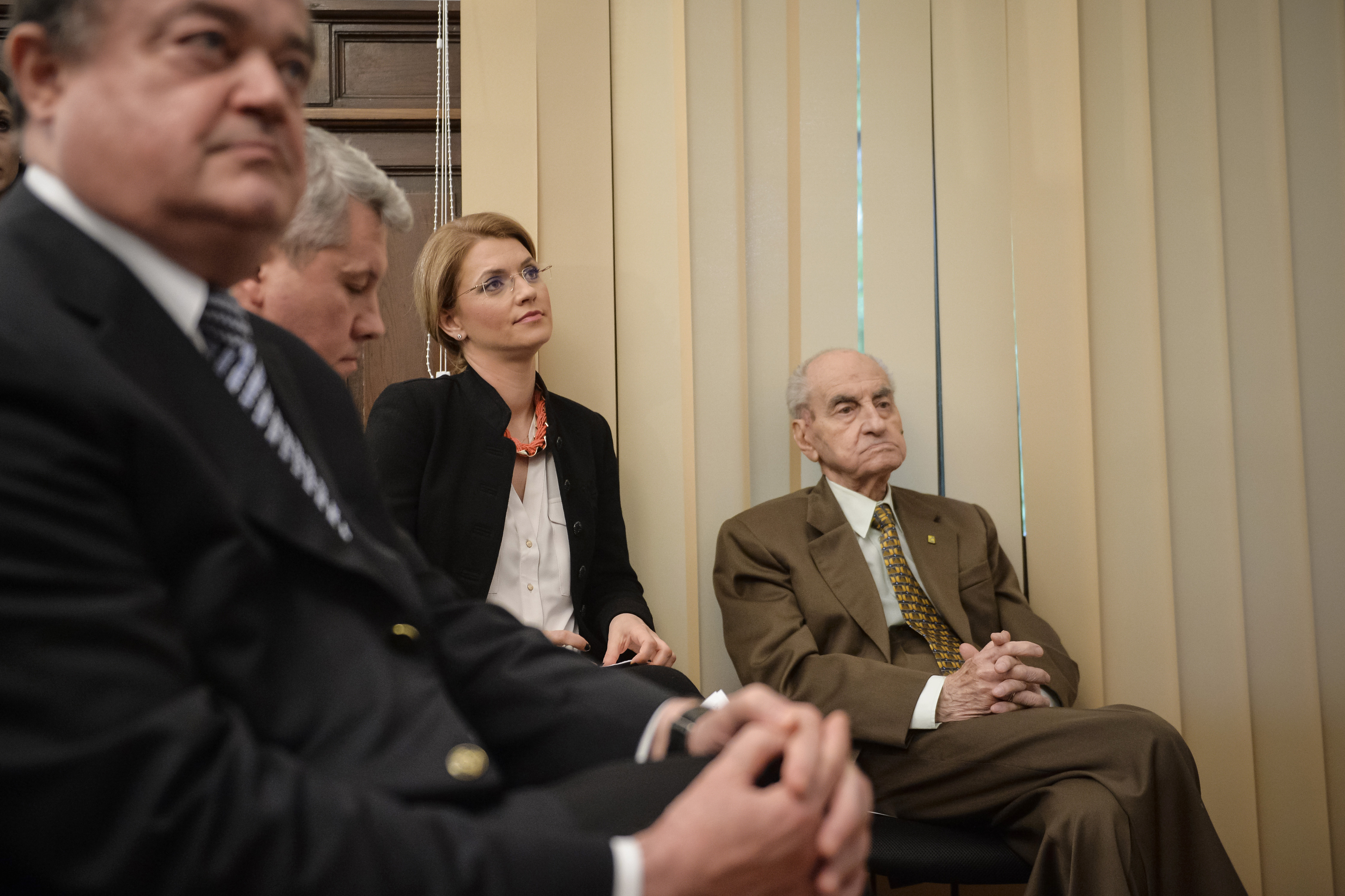 PNL, o găină cu capul tăiat
