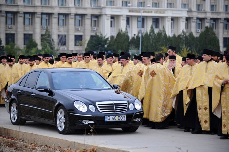 Înaintea alegerilor, Patriarhia le-a transmis preoților câteva „precizări concrete”. Cum va fi exprimată opțiunea politică a clericilor