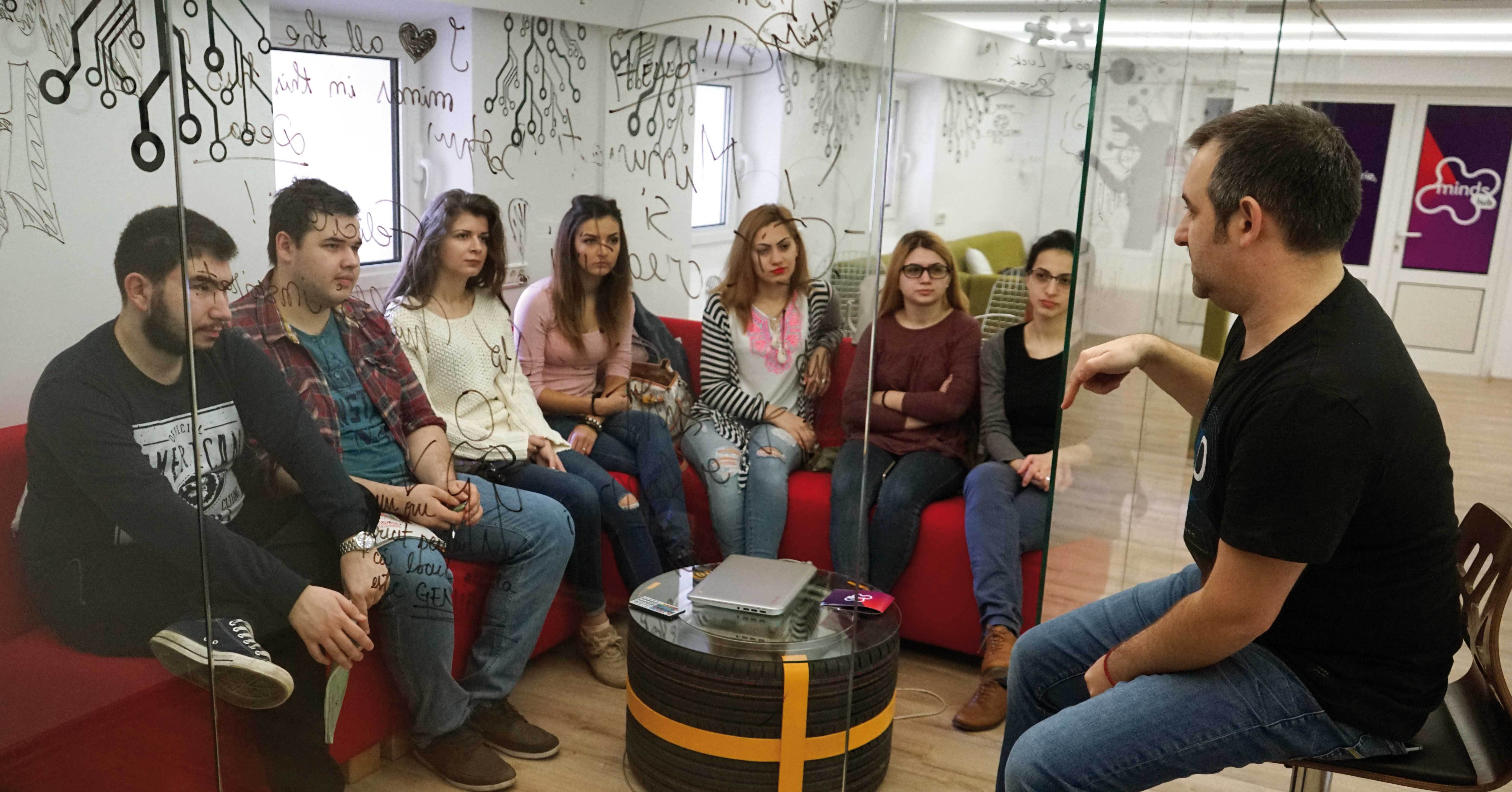 Cum au reușit niște studenți din Timișoara să strângă 85.000 de euro. Ce au făcut cu banii