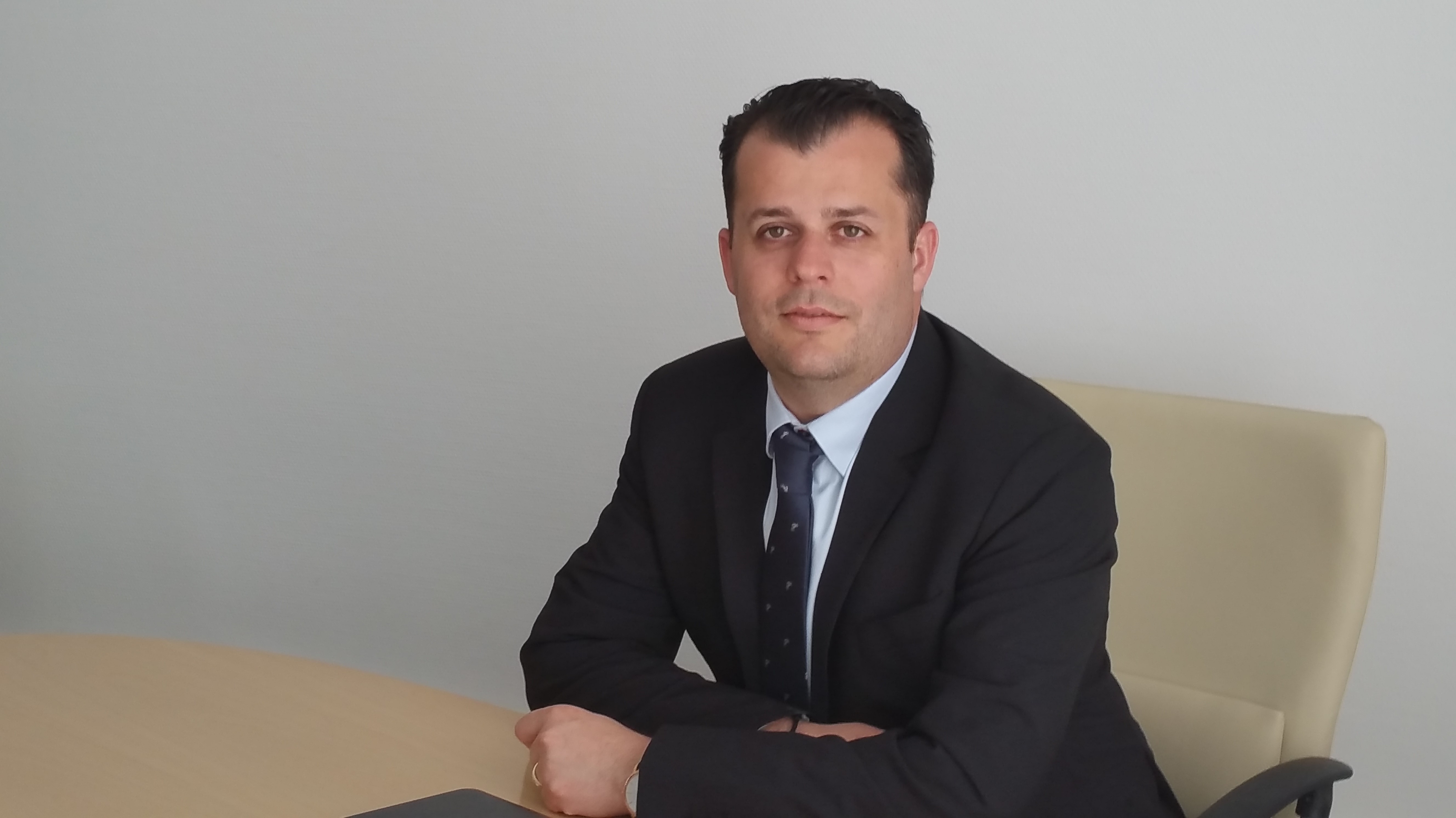 Mircea Cotigă va prelua conducerea UniCredit Leasing