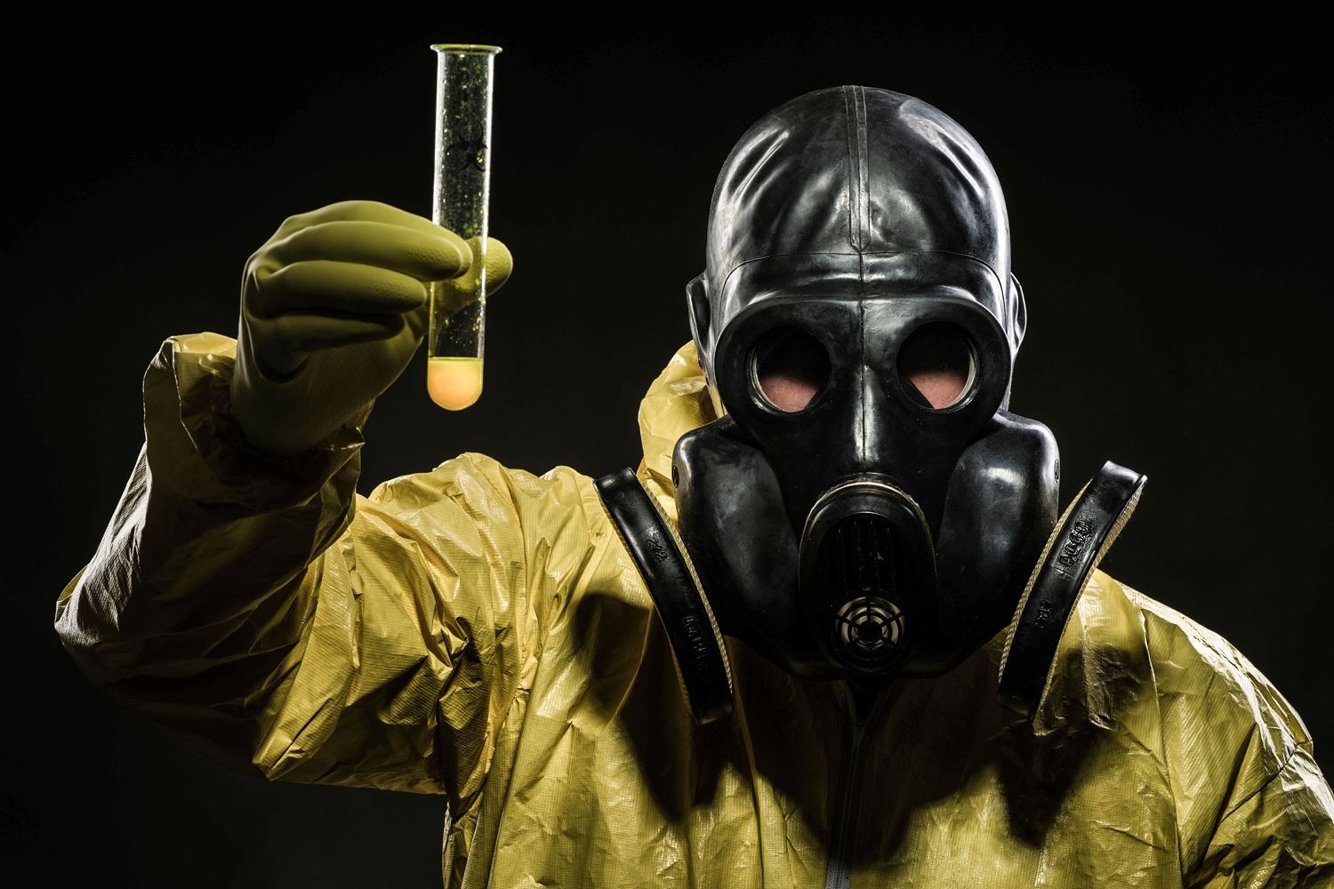 ISIS plănuiește să producă și să folosească arme biologice și chimice în atacurile teroriste
