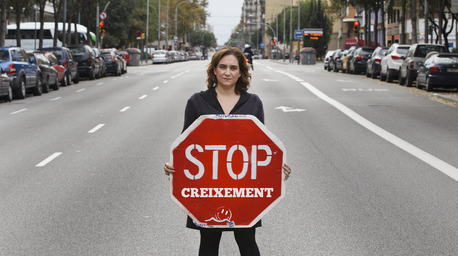 Cea mai agresivă primăriță din Europa, care s-a luptat cu băncile pentru drepturile oamenilor: "Niciodată să nu aveți încredere în noi"