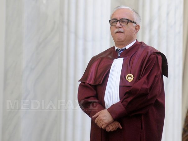 Curtea Constituțională a decis: Alegerile vor avea loc într-un singur tur. Zegrean: Nu vom schimba practica electorală de pe azi pe mâine