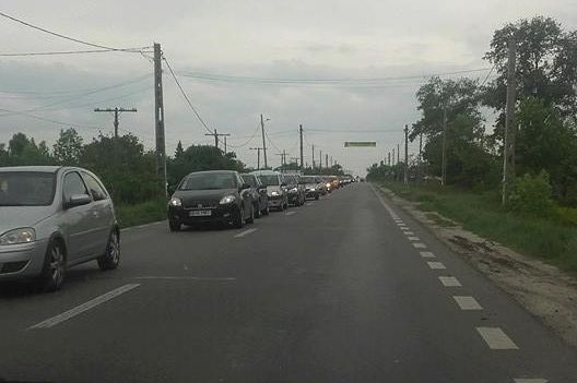 Cum arată drumul ignorat de Guvern: Se circulă bară la bară pe aproape 80 km spre București