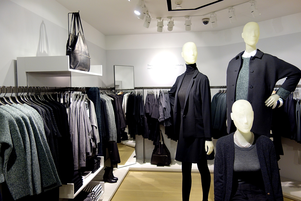 Un nou brand de fashion își înfige astăzi steagul în București