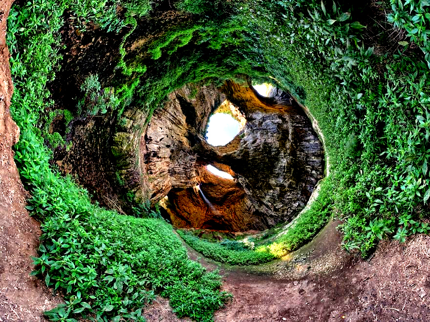 Spectaculoasa peșteră Devetashka din Bulgaria, locuită de oameni acum 70.000 de ani -GALERIE FOTO