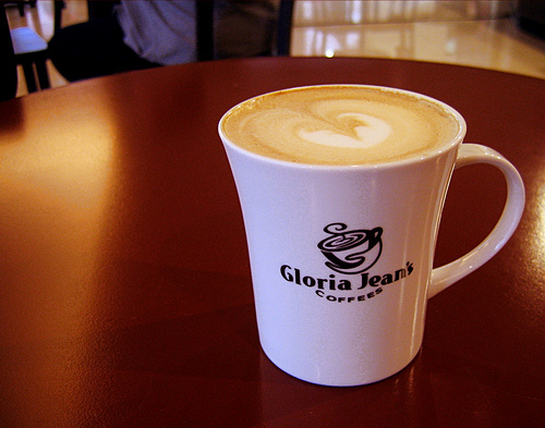 Gloria Jean’s mută cafeneaua de lângă hotelul Double Tree