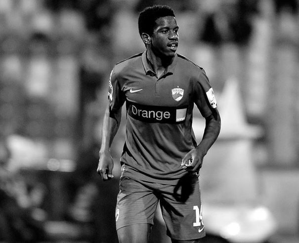 Tragedie în fotbalul românesc: Patrick Ekeng a murit. Mijlocașul lui Dinamo s-a prăbușit pe teren în timpul meciului cu Viitorul