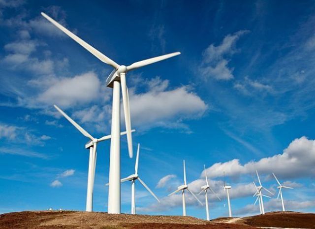 Țara din Europa care produce atât de multă energie încât își plătește cetățenii să consume