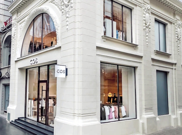 Piața de modă a primit zece nume noi în 2016. Revenirea consumului îi încurajează pe retailerii străini să testeze o piață de 16 mld. lei