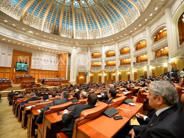Proiect de lege: Aleșii locali nu vor putea avea mai mult de două mandate succesive
