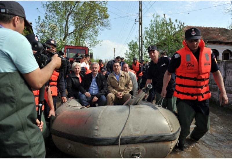 După ce a văzut această poză cu Ponta, Cioloș a luat următoarea decizie