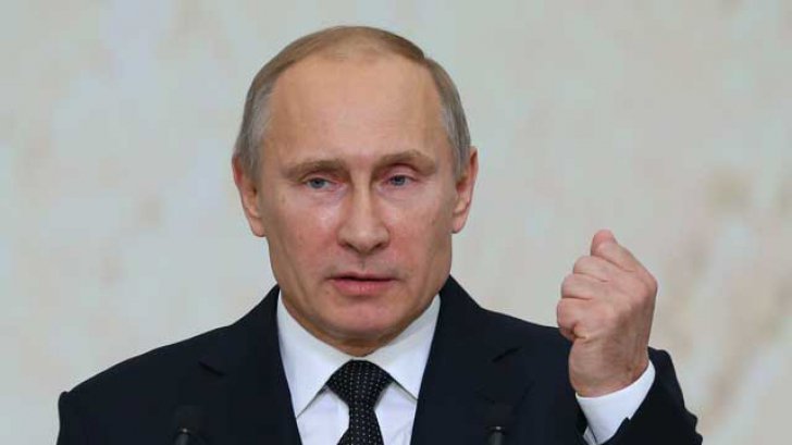 Putin declară război bețivilor. A promulgat o lege care impune restricții pentru berea la PET