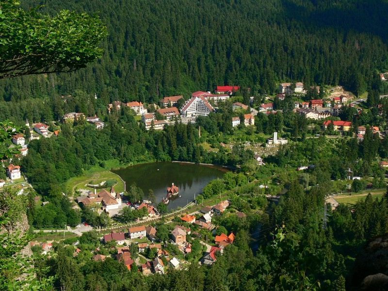 Stațiunea din România cu peisaje spectaculoase și izvoare terapeutice care a revenit la viață