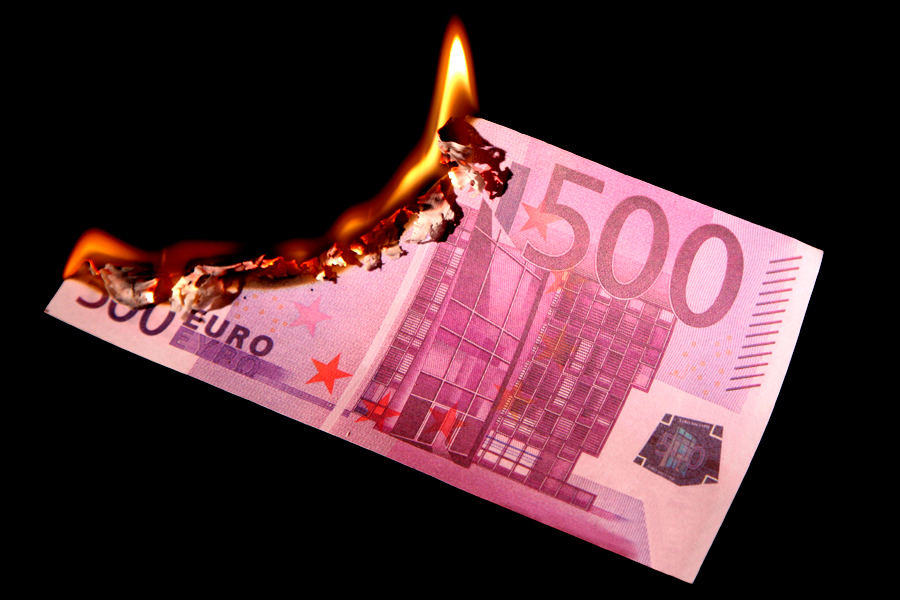 O altă companie din asigurări se prăbușește. Decizia finală s-a luat acum câteva ore